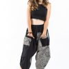 Women HaremPants | Two Tone Swirls Prints Women'S Three Quarter Pants In Black