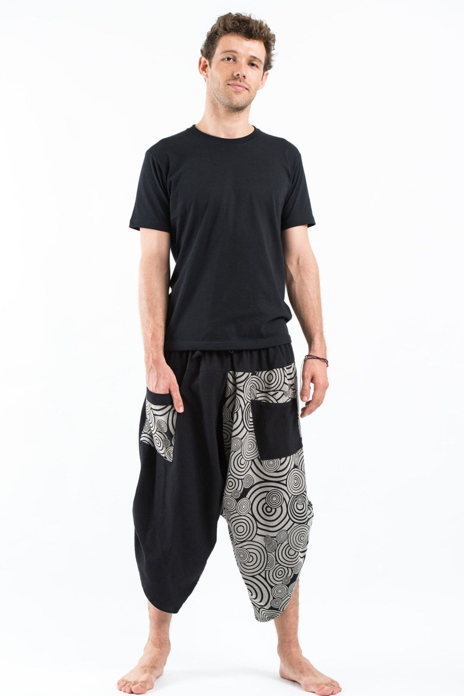 Men HaremPants | Two Tone Swirls Prints Men'S Three Quarter Pants In Black